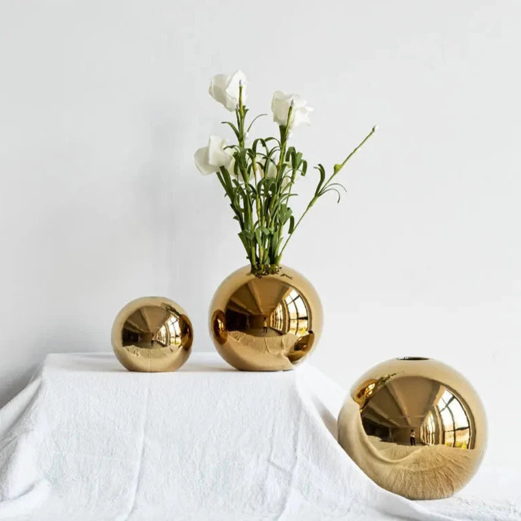 Neya Golden Ball Vase